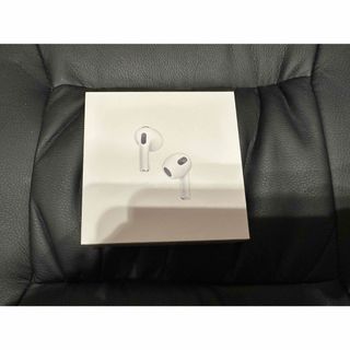 アップル(Apple)のApple AirPods（第3世代）MagSafe充電ケース＋イヤーピース付き(ヘッドフォン/イヤフォン)