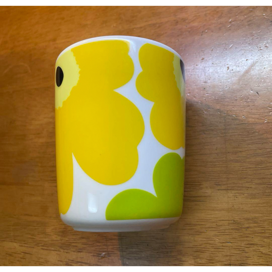 marimekko　マリメッコ　マグカップ　250ml　ウニッコ　イエロー キッズ/ベビー/マタニティの授乳/お食事用品(マグカップ)の商品写真