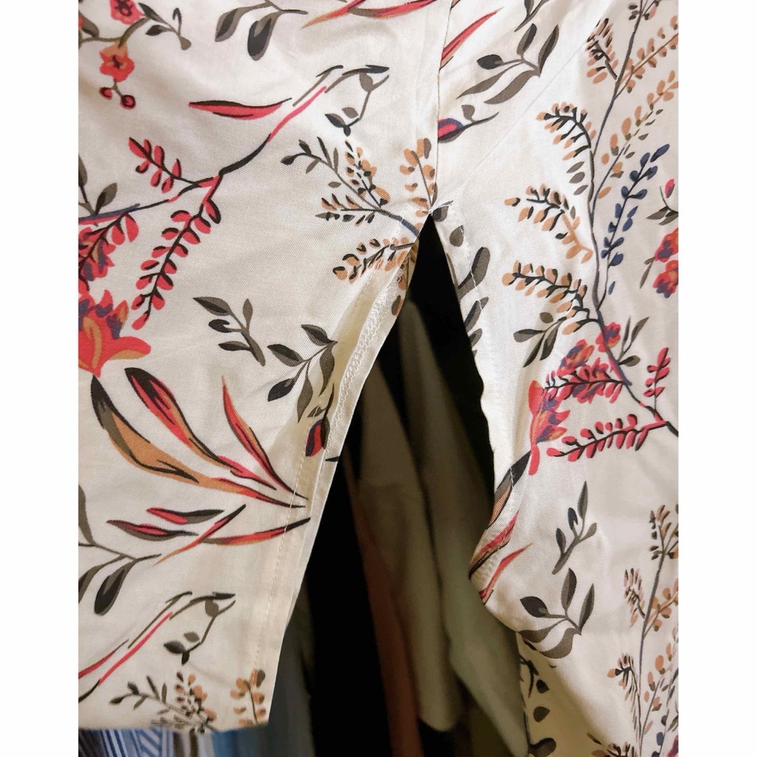 SALE！花柄 アジアン系柄 羽織り ロングカーディガン 着物 レディースのトップス(カーディガン)の商品写真
