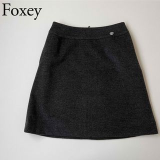 フォクシー(FOXEY)の美品　Foxey フォクシー　フレアスカート　カシミヤ　ロゴプレート(ひざ丈スカート)