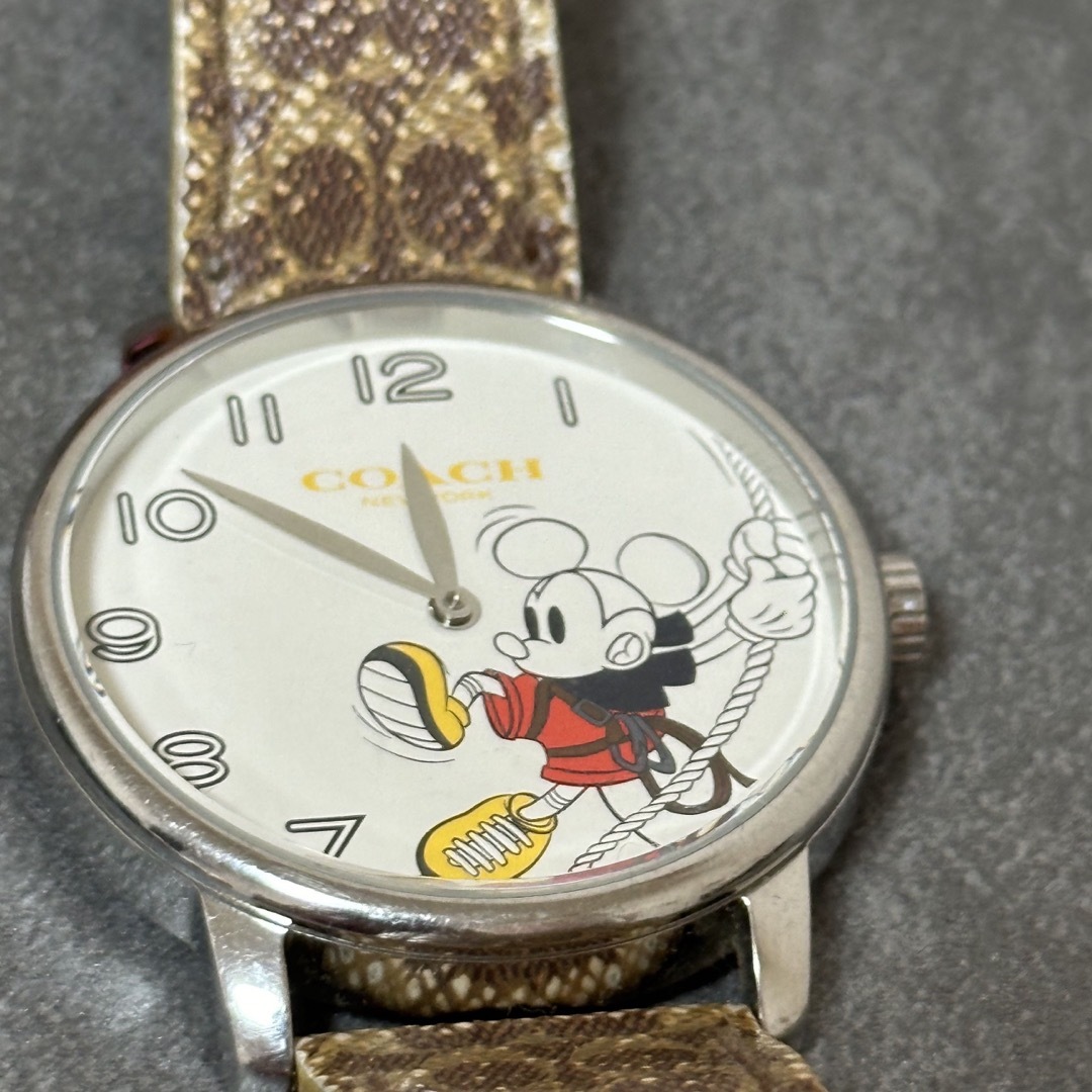 COACH(コーチ)のCOACH×ミッキー 腕時計 レディースのファッション小物(腕時計)の商品写真