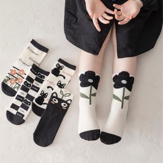 ENDO SOCKS 白黒猫と花デザインのシンプルに可愛い子供靴下5点セット(靴下/タイツ)