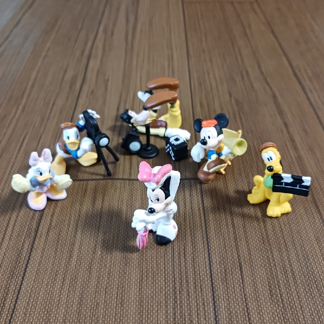 Disney(ディズニー)のディズニー　ハリウッド　ミッキーフィギュアセット エンタメ/ホビーのおもちゃ/ぬいぐるみ(キャラクターグッズ)の商品写真