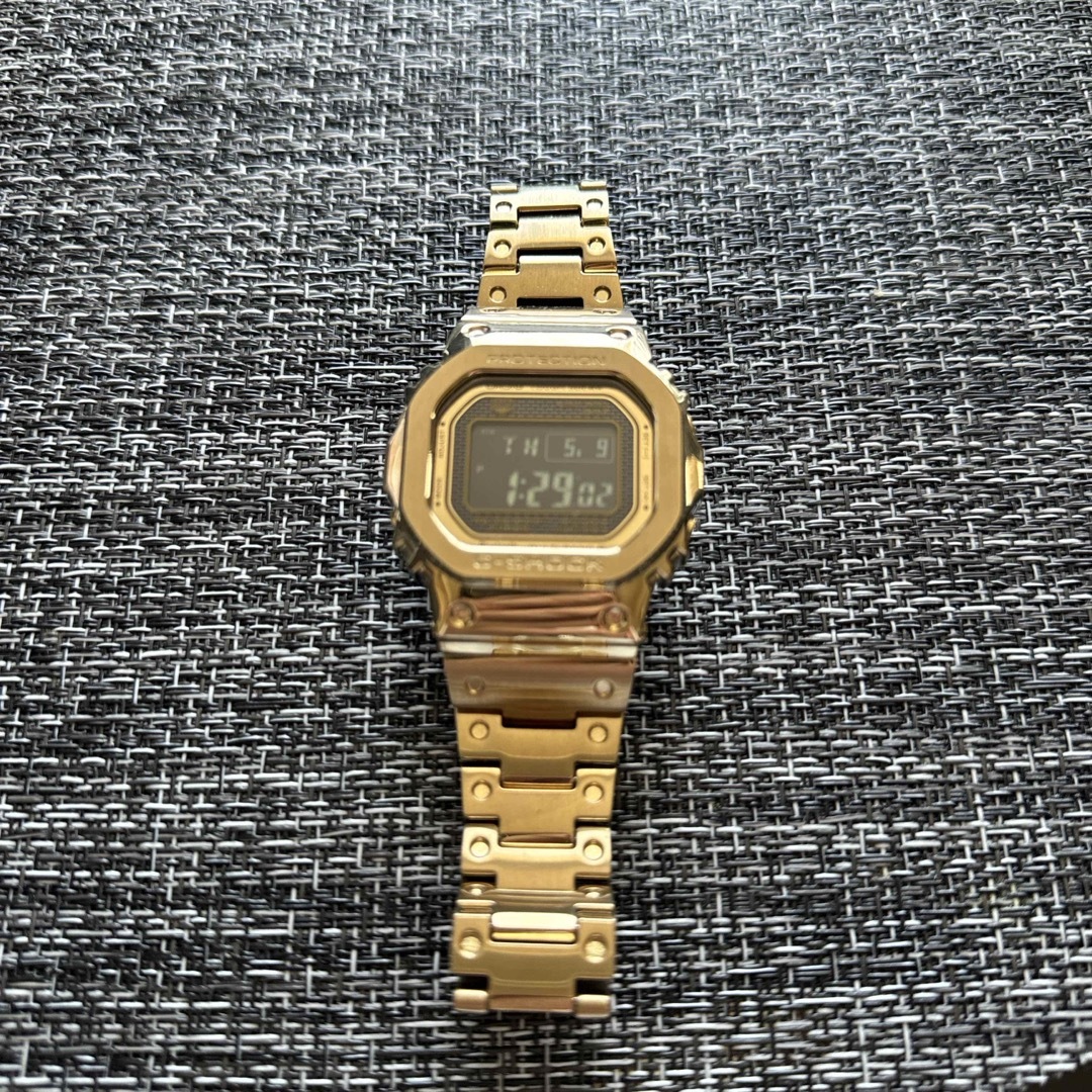CASIO(カシオ)のカシオ G-SHOCK GMW-B5000GD-9JF(1個) メンズの時計(腕時計(アナログ))の商品写真