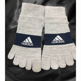 アディダス(adidas)のadidas  5本指ソックス　グレー　完売品(ソックス)