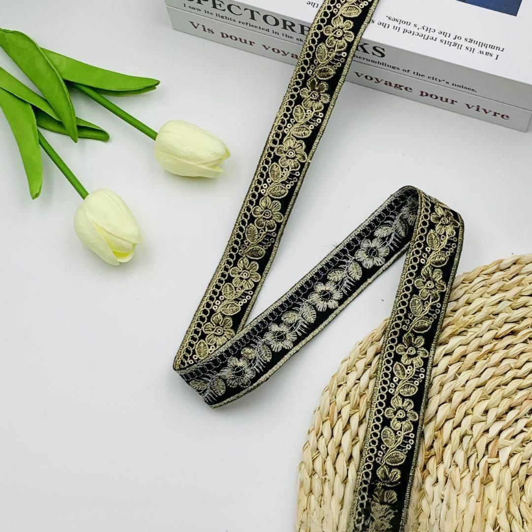 インド刺繍リボン　50cm幅3ｃｍ  刺繍リボン　　　ブラック  長さ調整可能 ハンドメイドの素材/材料(生地/糸)の商品写真