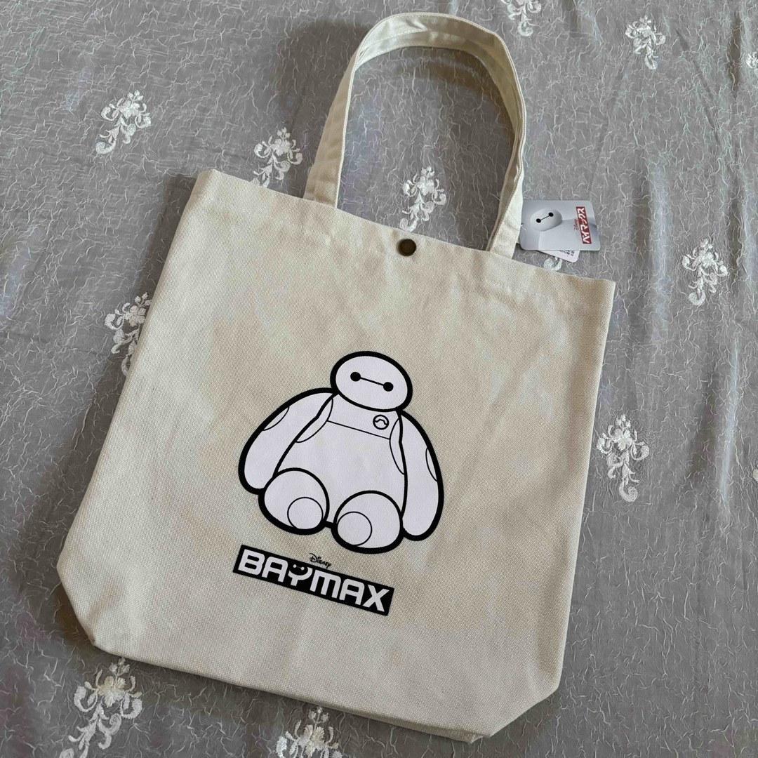 Disney(ディズニー)の【即完売】Baymax( ꕹ )シリーズ🤍厚手生地とわがままボディが頼もしい🛍️ レディースのバッグ(トートバッグ)の商品写真