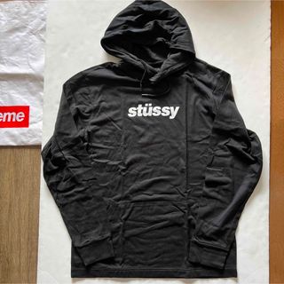 ステューシー(STUSSY)のstussy 薄手パーカー　ブラック　XLサイズ(パーカー)