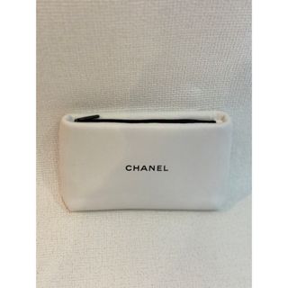 未使用　CHANEL   ルブラン　LE BLANC限定キット　ポーチ