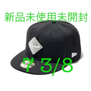 エフシーアールビー(F.C.R.B.)のFCRB NEW ERA RHINESTONE EMBLEM 59FIFTY 3(キャップ)