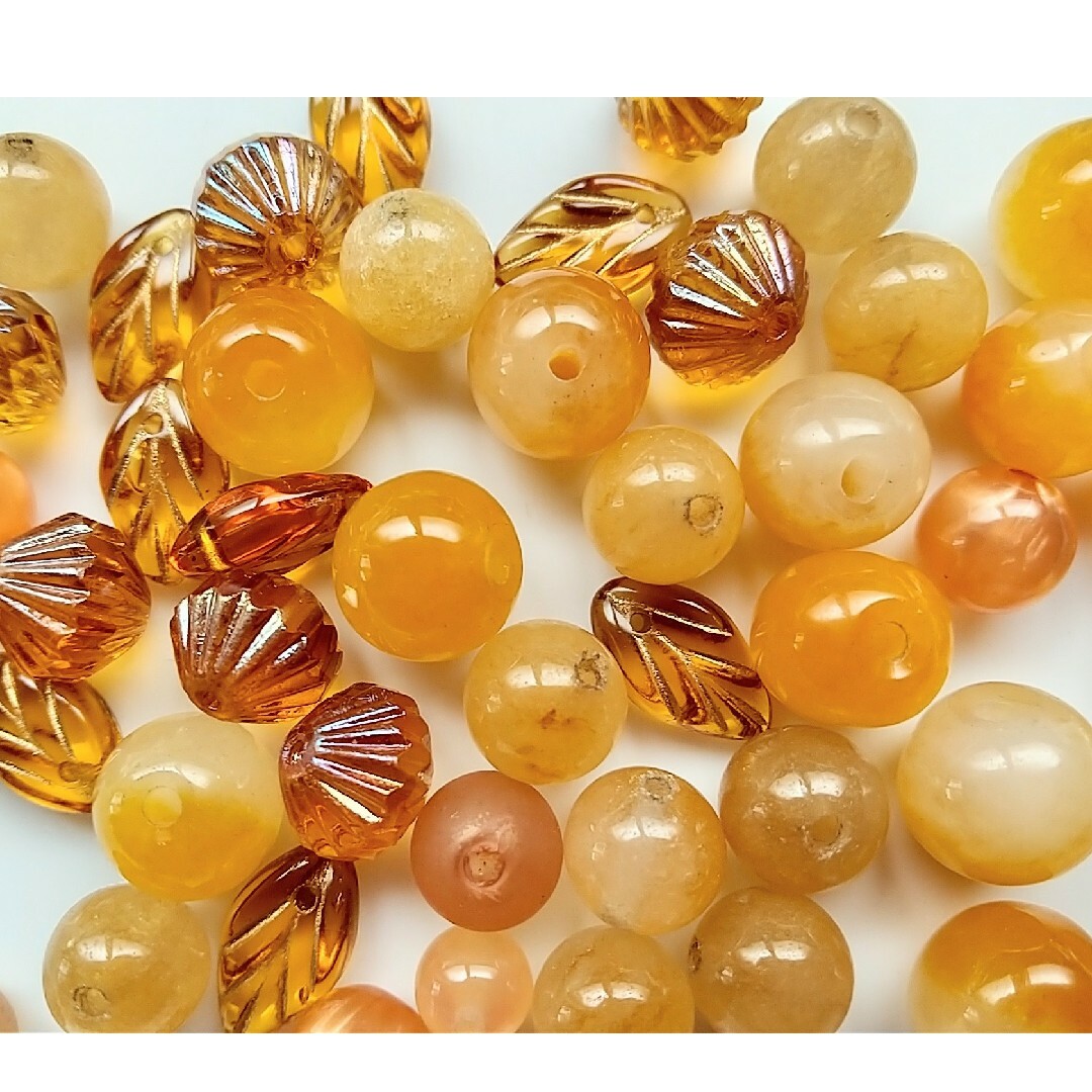 ピーズセット オレンジミックス ハンドメイドの素材/材料(各種パーツ)の商品写真