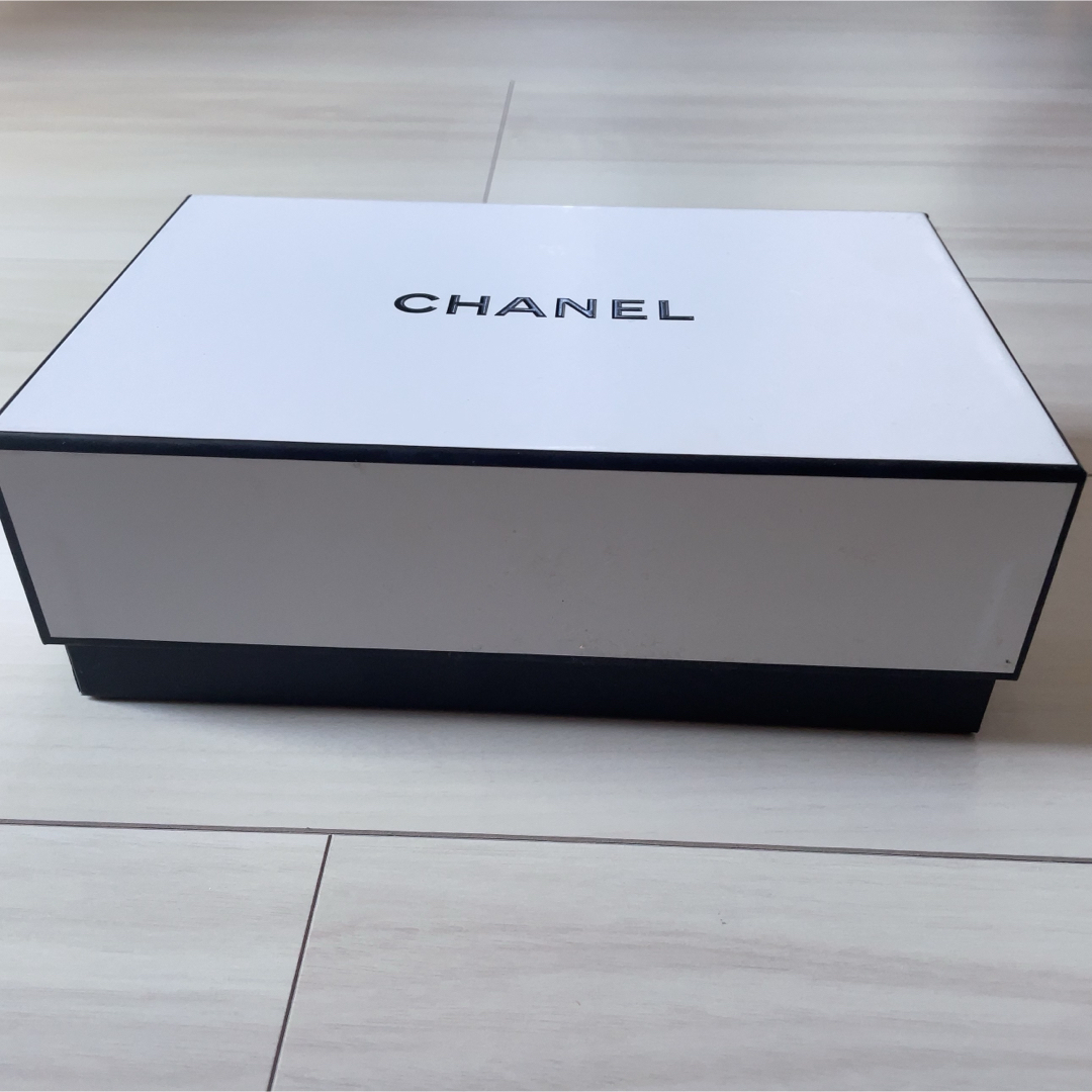 CHANEL(シャネル)のCHANEL シャネル ラッピング ギフト ボックス BOX プレゼント インテリア/住まい/日用品のオフィス用品(ラッピング/包装)の商品写真