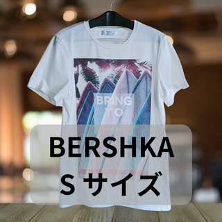 ベルシュカ(Bershka)の⑤BERSHKA サーフボードプリントT-shirt Sサイズ(Tシャツ/カットソー(半袖/袖なし))