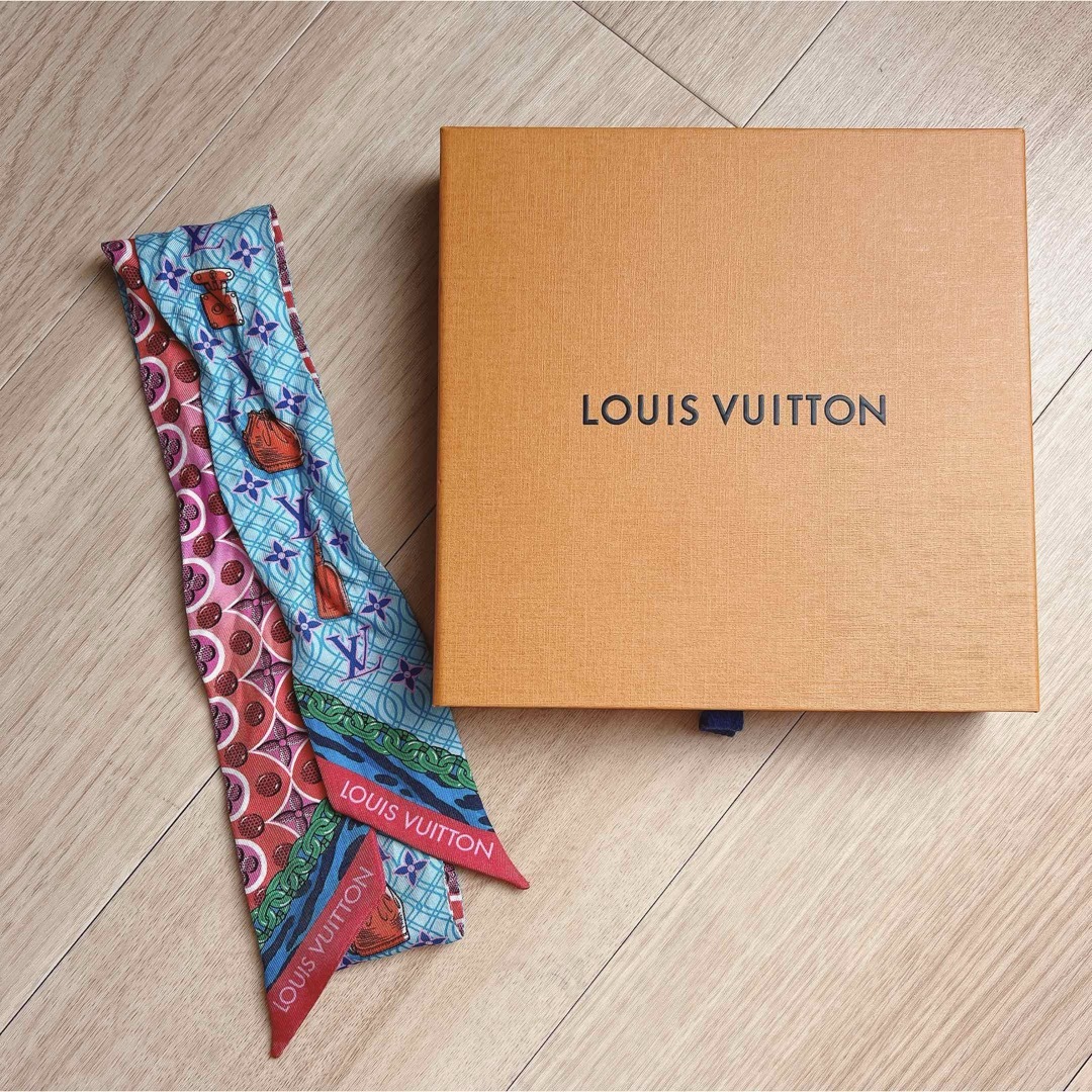 LOUIS VUITTON(ルイヴィトン)のLOUIS VUITTON  ルイヴィトン　バンドー　スカーフ　M76108 レディースのファッション小物(その他)の商品写真