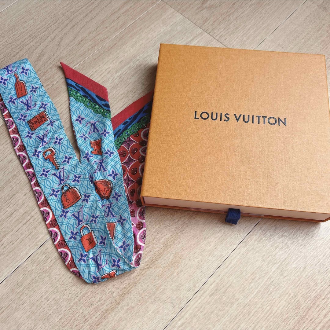 LOUIS VUITTON(ルイヴィトン)のLOUIS VUITTON  ルイヴィトン　バンドー　スカーフ　M76108 レディースのファッション小物(その他)の商品写真