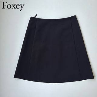 フォクシーニューヨーク(FOXEY NEW YORK)の美品　FOXEY NEWYORK フォクシー　フレアスカート　サイズ42(ひざ丈スカート)