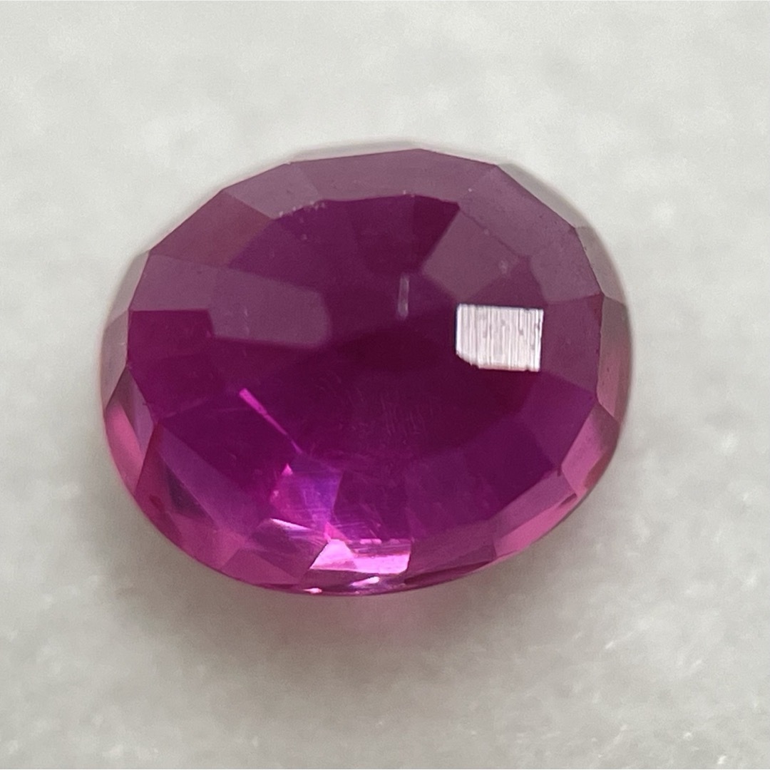 綺麗❗️天然ルビー 0.69ct  ルース テリ強 キラキラ ハンドメイドのアクセサリー(その他)の商品写真