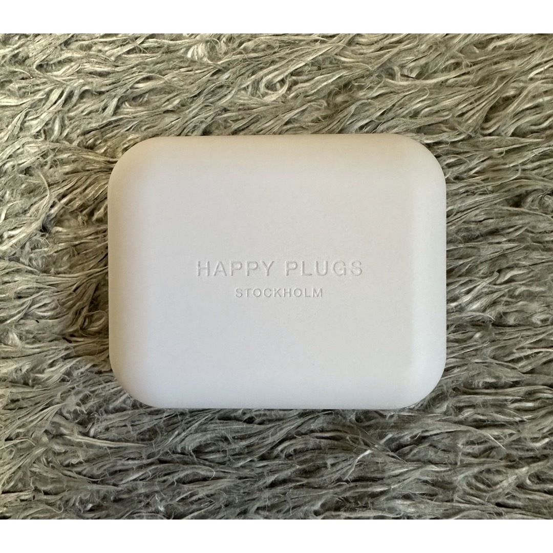 HAPPY PLUGS(stockholm)WHITE スマホ/家電/カメラのオーディオ機器(ヘッドフォン/イヤフォン)の商品写真