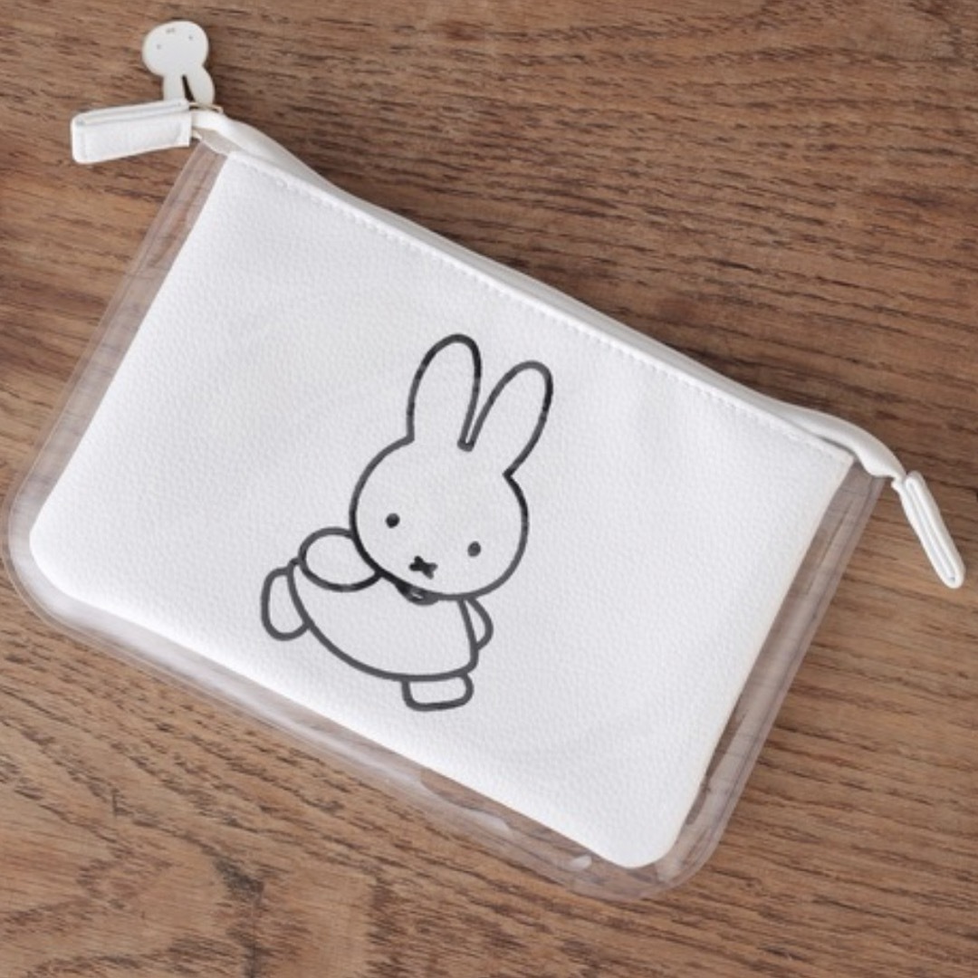 miffy(ミッフィー)の新品未使用 miffy ポーチ レディースのファッション小物(ポーチ)の商品写真