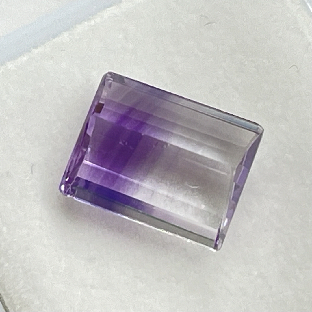 天然バイカラー クォーツ 3.94ct ルース　アメジスト 水晶 ハンドメイドのアクセサリー(その他)の商品写真