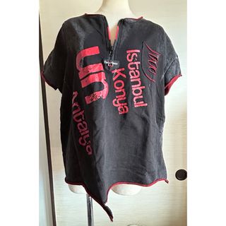 半袖Tシャツ　ネックジッパー　ユニセックス　デザインTシャツ　1点物(Tシャツ/カットソー(半袖/袖なし))