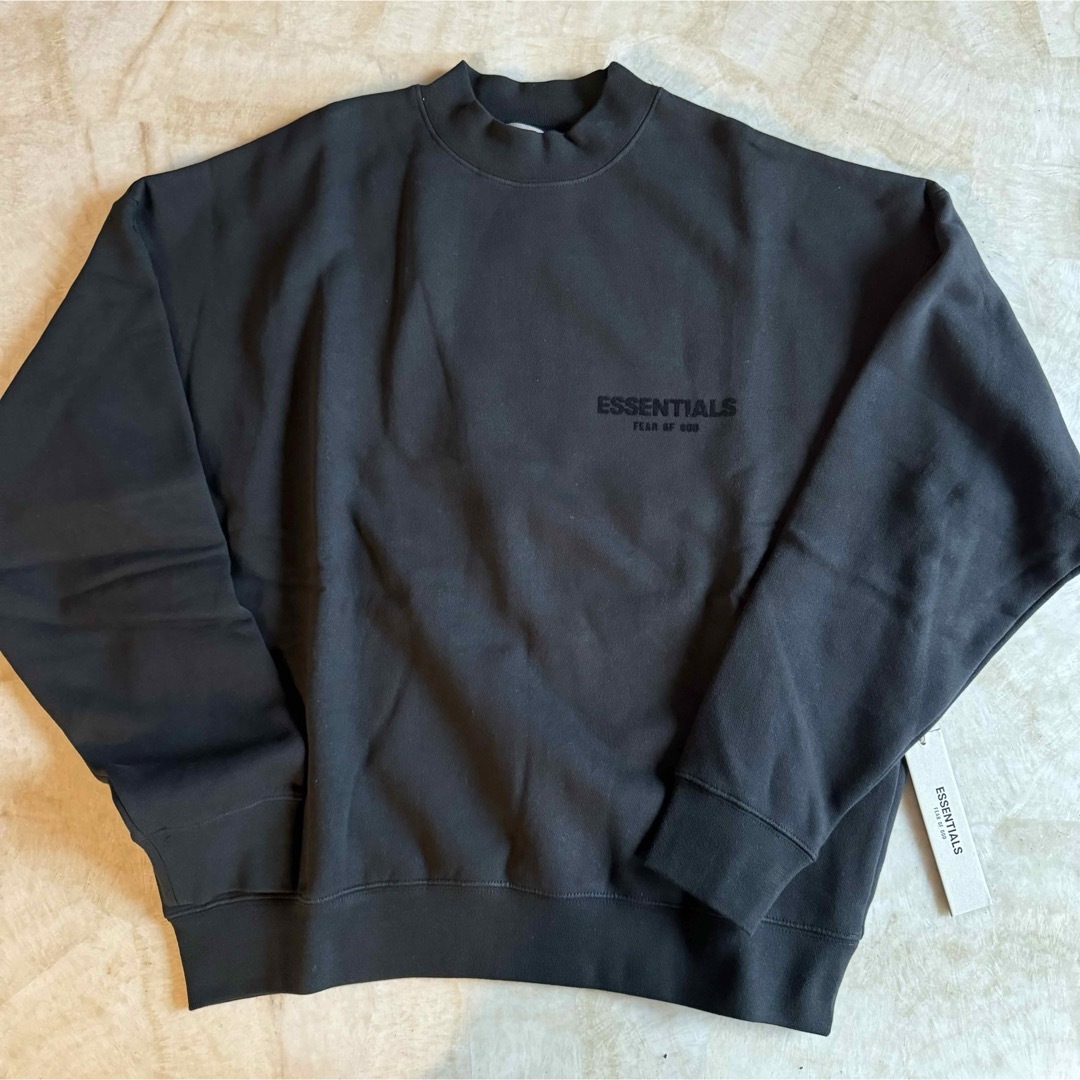 FEAR OF GOD - 新品FOG エッセンシャルズ トレーナーの通販 by FEAR OF GOD - 新品FOG エッセンシャルズ トレーナーの通販 by
