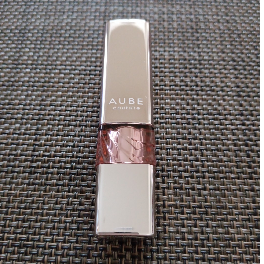 AUBE couture(オーブクチュール)のオーブクチュールロングキープルージュRS312 コスメ/美容のベースメイク/化粧品(口紅)の商品写真