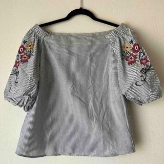 美品Lespoir花柄刺繍ストライプシャツL(カットソー(半袖/袖なし))