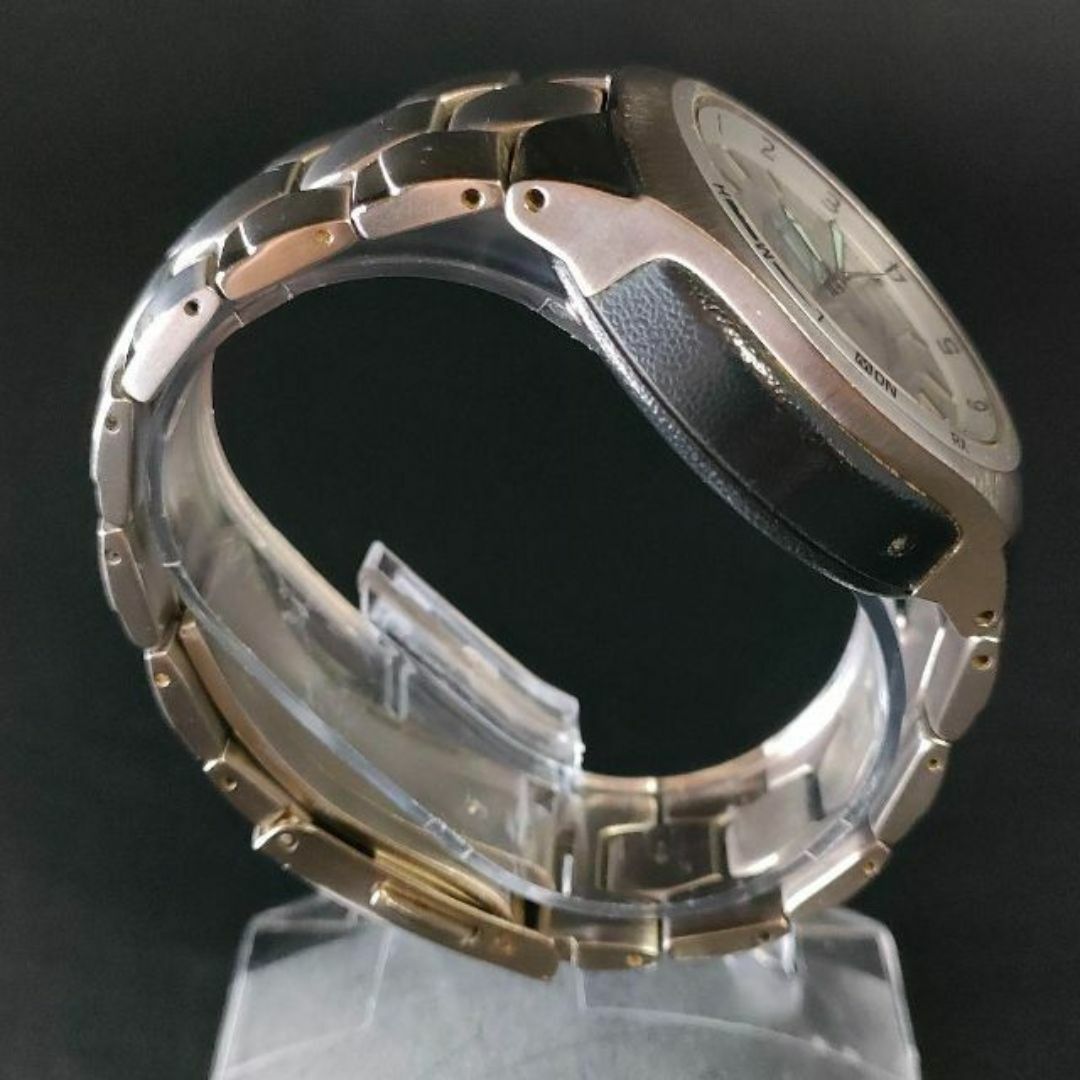 CITIZEN(シチズン)の美品【稼働品】CITIZEN　シチズンアテッサ　A411　シルバー　ソーラー メンズの時計(腕時計(アナログ))の商品写真