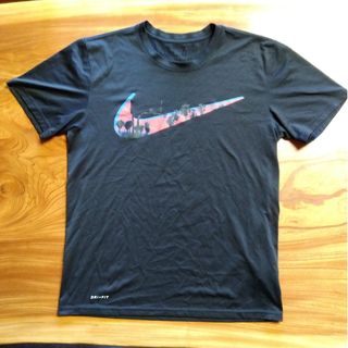 ナイキ(NIKE)のナイキ　ドライフィット　Tシャツ(Tシャツ/カットソー(半袖/袖なし))