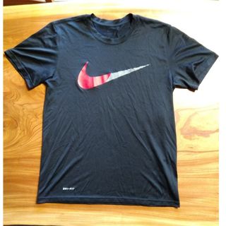 ナイキ(NIKE)のナイキ　ドライフィット　Tシャツ(Tシャツ/カットソー(半袖/袖なし))