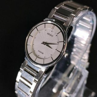 セイコー(SEIKO)の極美品【稼働品】SEIKO　セイコーエクセリーヌ　4J40　グレー　シルバーQZ(腕時計)