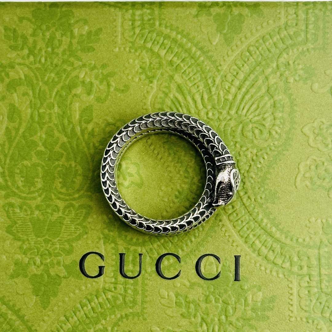 Gucci(グッチ)の美品　GUCCI グッチ　ガーデンスネーク　リング　21号　箱付　燻 メンズのアクセサリー(リング(指輪))の商品写真