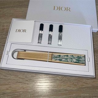 Dior - 【NEW】 Dior ノベルティ　lucky ラッキー 扇子 ファン