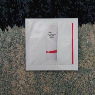 SHISEIDO　エッセンス　スキングロウ　プライマー　化粧下地　サンプル　(化粧下地)