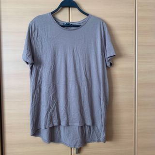 ザラ(ZARA)のZARAカットソー　　L(Tシャツ/カットソー(半袖/袖なし))