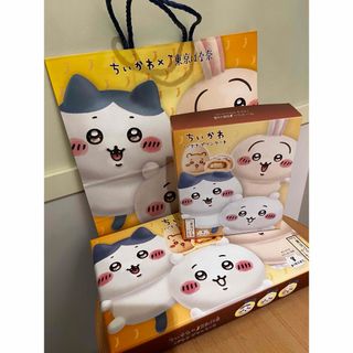 東京ばな奈　ちいかわ　バナナプリンケーキ　4個入と8個入(菓子/デザート)