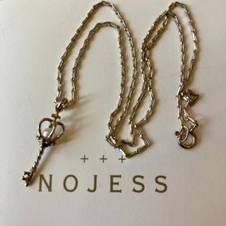 NOJESS - ノジェス NOJESS 鍵モチーフのペンダントチャームとネックレス