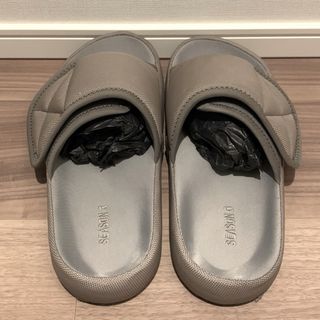 イージー(YEEZY（adidas）)の貴重人気カラーYeezy slipper season6 yeezy slide(サンダル)