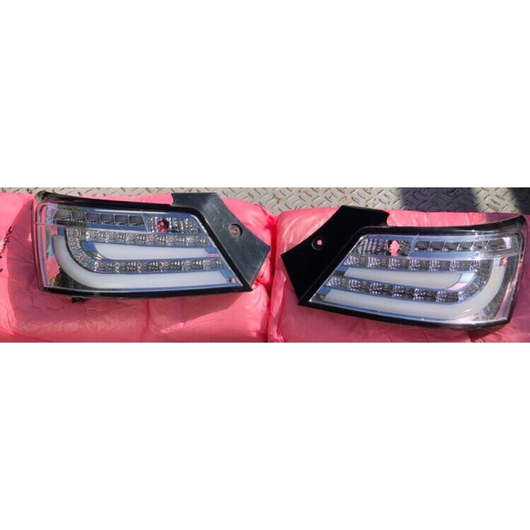 トヨタ(トヨタ)のbBQNC用LEDテールランプ 自動車/バイクの自動車(汎用パーツ)の商品写真