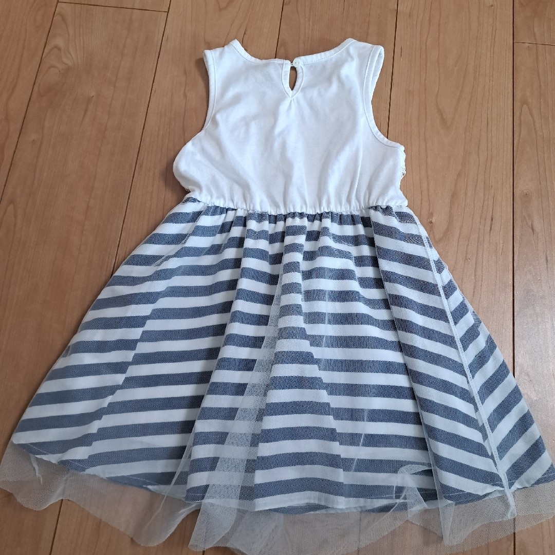 ワンピース　120㎝ キッズ/ベビー/マタニティのキッズ服女の子用(90cm~)(ワンピース)の商品写真