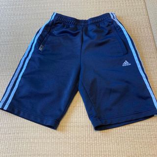 adidas ハーフパンツ　ジャージ