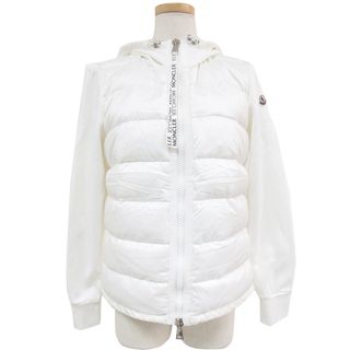 MONCLER - MONCLER モンクレール パーカー ダウン アウター ホワイト 白 S スウェット コンビ 切替 長袖 フード ロゴテープ おしゃれ シンプル 無地 きれいめ 大人女子 ブランド 上品 防寒 高級 羽織り ベーシック 【レディース】【中古】