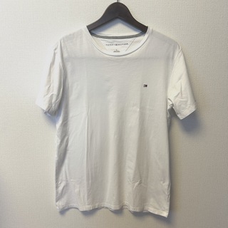 トミーヒルフィガー(TOMMY HILFIGER)のTOMMY メンズ　白 Tシャツ M(Tシャツ/カットソー(半袖/袖なし))