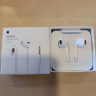 アップル(Apple)のApple EarPods with 3.5 mm Headphone Plug(ヘッドフォン/イヤフォン)