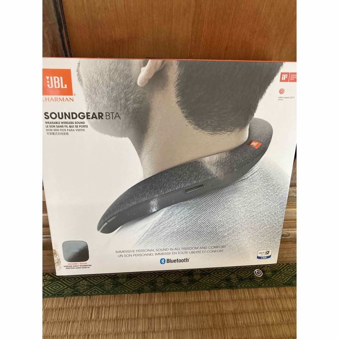 JBL SOUNDGEAR BTA ウェアラブルネックスピーカー スマホ/家電/カメラのオーディオ機器(スピーカー)の商品写真