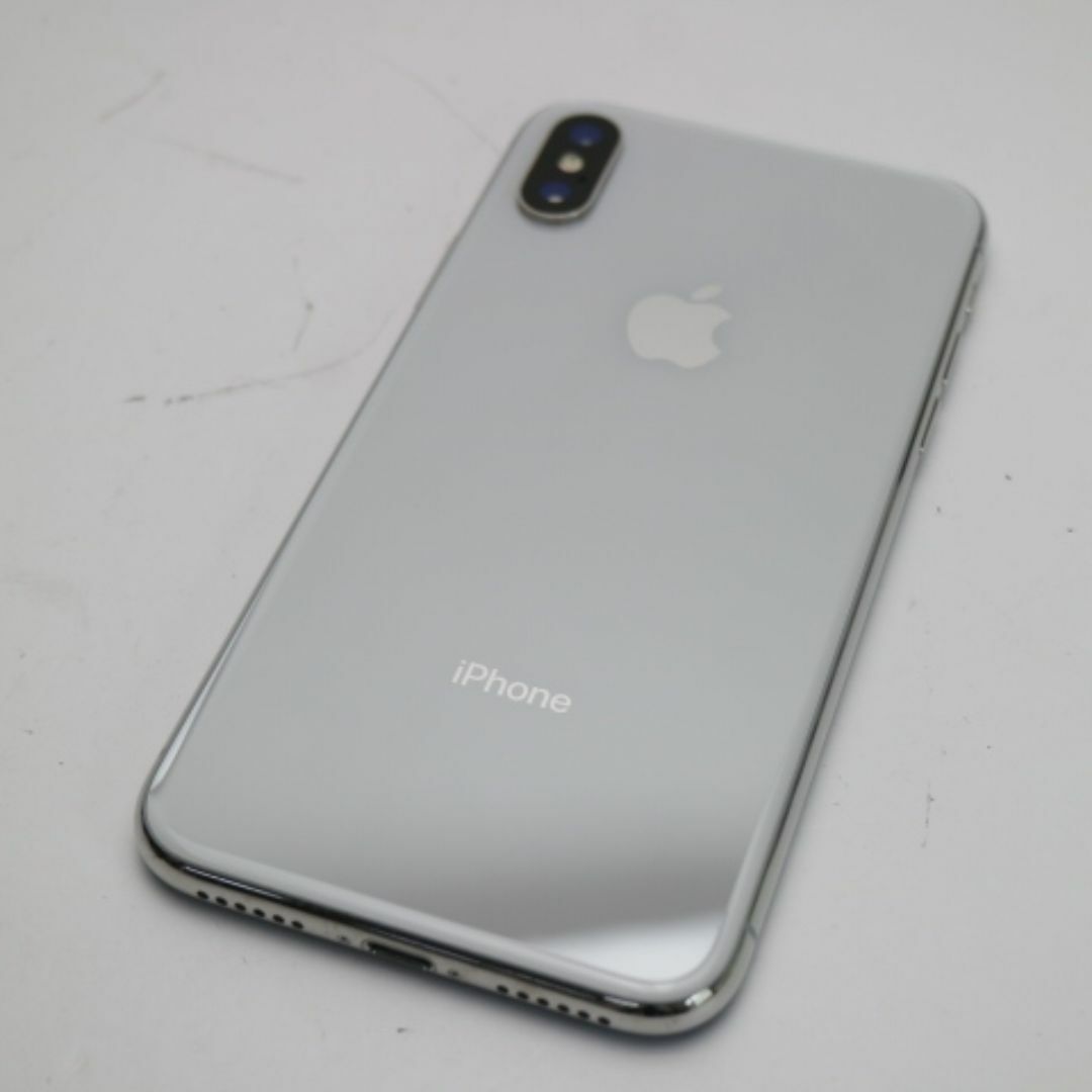 iPhone(アイフォーン)の超美品 SIMフリー iPhoneX 256GB シルバー  M222 スマホ/家電/カメラのスマートフォン/携帯電話(スマートフォン本体)の商品写真