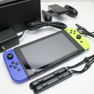 ニンテンドースイッチ(Nintendo Switch)の超美品 Nintendo Switch ネオンブルーネオンイエロー M222(家庭用ゲーム機本体)