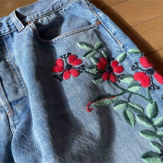 ⚫︎GUCCIグッチ赤花刺繍デニム