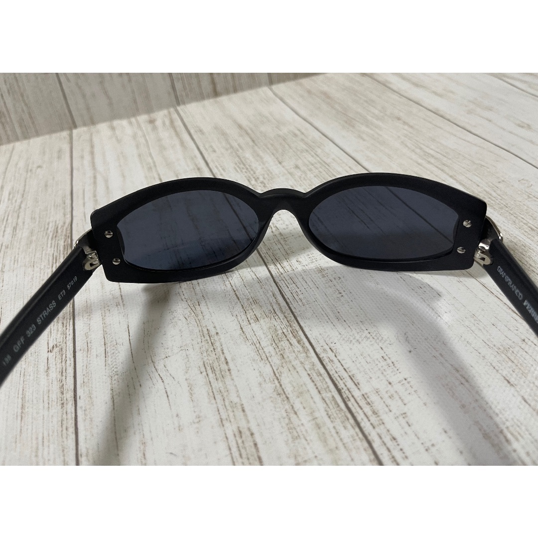 GIANFRANCO FERRE ジャンフランコフィレ レザージャケット 高級 GIANFRANCO FERRE ジャンフランコフィレ レザージャケット 高級